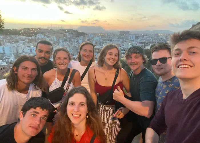VAD HOSTEL ALICANTE - Youth Hostel age limit 18-49